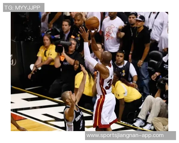 克莱期待超越雷阿伦在历史三分榜单上更进一步的梦想与决心 克莱期待超越雷阿伦在历史三分榜单上更进一步的梦想与决心