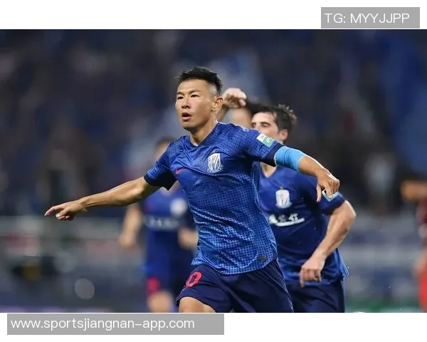 国足首练现场直击于汉超布置训练设施吕焯毅接受媒体采访分享感受 国足首练现场直击于汉超布置训练设施吕焯毅接受媒体采访分享感受